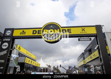 OUDENAARDE, 18-10-2020, cycling, Ronde van Vlaanderen, finish ronde van vlaanderen Stock Photo