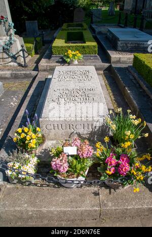 The grave of Sir Winston Churchill in Bladon Church, Oxfordshire Stock Photo