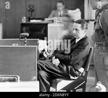 Defendant Otto Ohlendorf testifies on his own behalf at the Einsatzgruppen Trial. 1947. German SS functionary and Holocaust perpetrator during the Nazi era, head of the Sicherheitsdienst (SD) Inland, responsible for intelligence and security within Germany Stock Photo