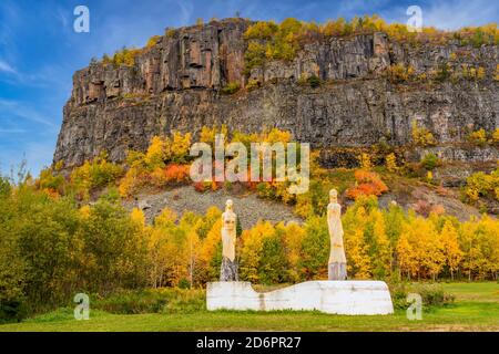 The Ojibway elder Monument and fall foliage color at the Mount McKay lookout, Thunder Bay, Ontario, Canada. Stock Photo