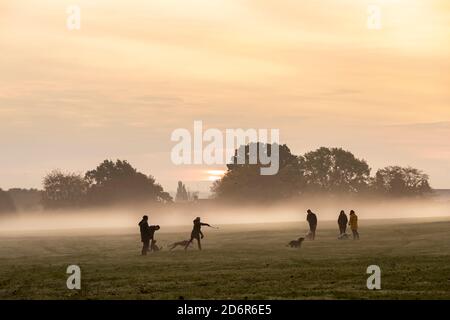 Northampton, UK, 19th October 2020. Weather. Misty autumnal morning in Abington Park  giving a promise of a nice day ahead. Credit: Keith J Smith./Alamy Live News Stock Photo