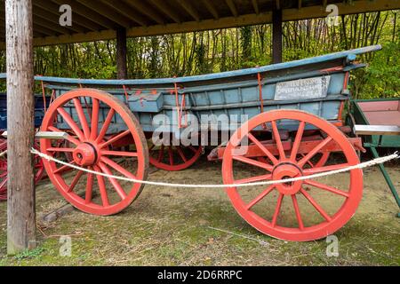 Horse-drawn Sussex wagon from S. Stevenson of Coleman's Hatch on display in the Weald and Downland Living Museum in West Sussex, UK Stock Photo