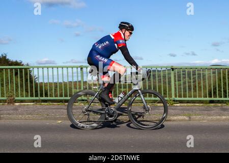 Giant carbon 2025 fibre bike