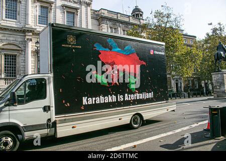 WESTMINSTER LONDON,UK  19 October 2020. A poster on a van driving in Westminster in support of  Azerbaijan in the conflict with Armenia over the disputed territory of Nagorno-Karabakh which has flared up resulting in many casualties. Nagorno-Karabakh is  a de facto independent state with an Armenian ethnic majority. Credit: amer ghazzal/Alamy Live News Stock Photo