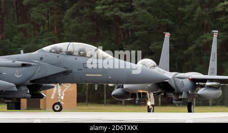 494th squadron  'Black Panthers'  F15 Strike Eagles from RAF Lakenheath pre-flight/take off checks and manouvres at RAF Lakenheath Stock Photo