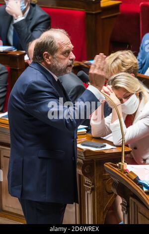 Le ministre de la Justice, Simon Jolin-Barrette, prend la parole à l ...