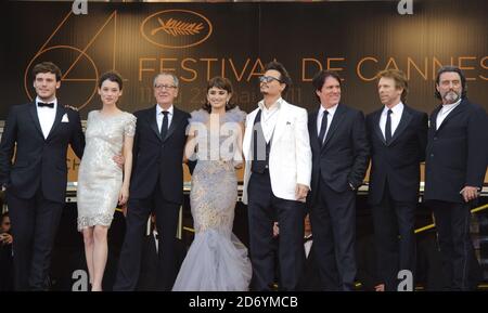 (l-r) Sam Claflin, Astrid Berges-Frisbey, Geoffrey Rush, Penelope Cruz, Johnny Depp, Rob Marshall, Jerry Bruckheimer and Ian McShane at the premiere of Pirates of the Caribbean 4, during the 64th Cannes International Film Festival, at the Palais des Festivales in Cannes, France. Stock Photo