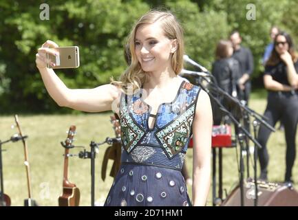 Suki Waterhouse attending the Burberry Prorsum Men's Fashion Show as part of the London Collections: Men SS16 collection, held at Perks Field, Kensington Gardens, London  (Mandatory Credit: MATT CROSSICK/ EMPICS Entertainment) Stock Photo