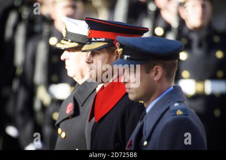 The Duke of Cambridge and Prince Harry during the annual Remembrance Sunday Service at the Cenotaph memorial in Whitehall, central London, held in tribute for members of the armed forces who have died in major conflicts. Picture date: Sunday November 13th, 2016. Photo credit should read: Matt Crossick/ EMPICS Entertainment. Stock Photo