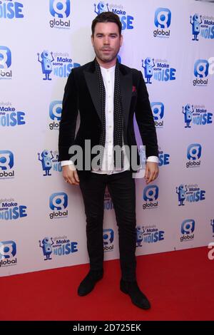 Dave Berry during Global's Make Some Noise Night, held at Supernova, at Victoria Embankment Gardens, London. The event raised money for Global's Make Some Noise - the charity set up by Global, the media and entertainment group - to help disadvantaged youngsters across the UK. Picture date: Thursday November 24th,  2016. Photo credit should read: Matt Crossick/ EMPICS Entertainment. Stock Photo