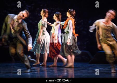 Performers from Rambert perform scenes from Ghost Dances by Christopher Bruce, at Sadler's Wells Theatre in London. Picture date: Tuesday 16 May 2017. Photo credit should read: Matt Crossick/ EMPICS Entertainment. Stock Photo