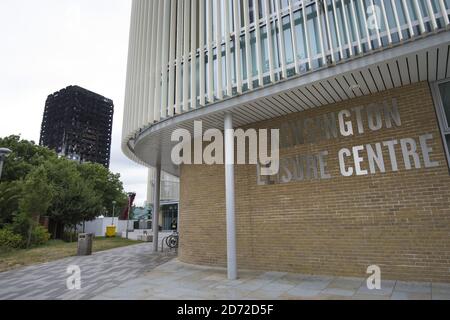 General view of Kensington Leisure Centre, overlooked by the Grenfell Tower. The borough of Kensington and Chelsea is one of the most polarised in Great Britain, with some of the most expensive real estate in the UK just a short walk from several of the most deprived wards in the country - including the area around the Grenfell Tower. Picture date: Tuesday July 11th, 2017. Photo credit should read: Matt Crossick/ EMPICS Entertainment. Stock Photo