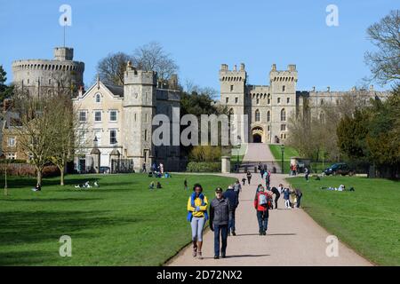 General view approaching Windsor Castle along the Long Walk in Windsor, Berkshire, the final part of the carriage procession route around Windsor planned for the upcoming wedding of Prince Harry and Meghan Markle. Picture date: Thursday April 5th, 2018. Photo credit should read: Matt Crossick/ EMPICS Entertainment. Stock Photo