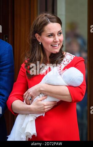 The Duchess of of Cambridge pictured outside the Lindo Wing at St Mary's Hospital in Paddington, London, after the birth of her second son. Photo credit should read: Matt Crossick/EMPICS Entertainment Stock Photo