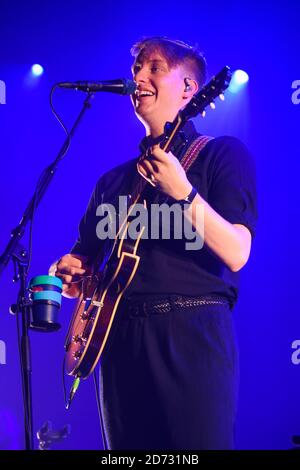 George Ezra performing at Wembley Arena in London. Picture date: Thursday November 15th, 2018. Photo credit should read: Matt Crossick/ EMPICS Entertainment. Stock Photo