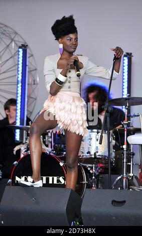 Shingai Shoniwa of the Noisettes performing at the Big Top 40 Show launch party, held at the Haymarket Hotel in central London. Stock Photo