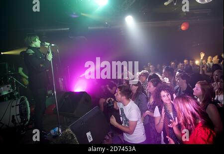 Kye Sones of Diagram of the Heart performs at the Hoxton Bar and Grill in central London. Stock Photo