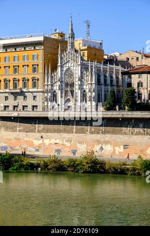 Tiber River, Sacro Cuore di Gesu in Prati, Church of the Sacred Heart of Jesus in Prati, Sacro Cuore del Suffragio, Sacred Heart of the Suffrage, Rome Stock Photo