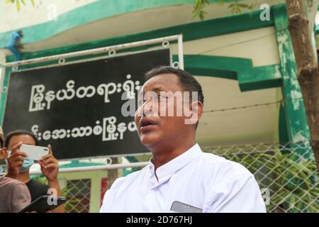 Mandalay, Myanmar. 20th Oct, 2020. U Thet Oo who is a candidate of the United Democratic Party speaking to the media.The United Democratic party chairman, U Kyaw Myint who was arrested for absconding, was arraigned for the third time in Chan Aye Thar Zan Township Court. Credit: SOPA Images Limited/Alamy Live News Stock Photo