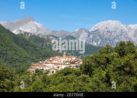 The village of Pariana in the Apuan Alps, Italy Stock Photo