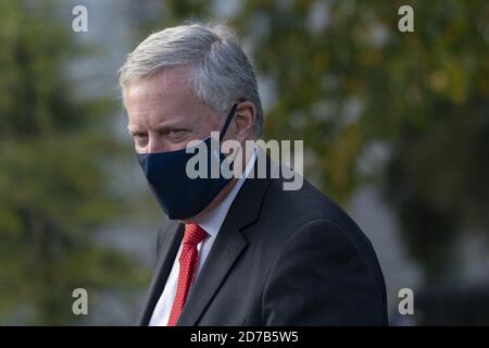 Washington, United States. 21st Oct, 2020. White House Chief of Staff Mark Meadows speaks to the media at the White House in Washington, DC on October 21, 2020. Pool photo by Chris Kleponis/UPI Credit: UPI/Alamy Live News Stock Photo