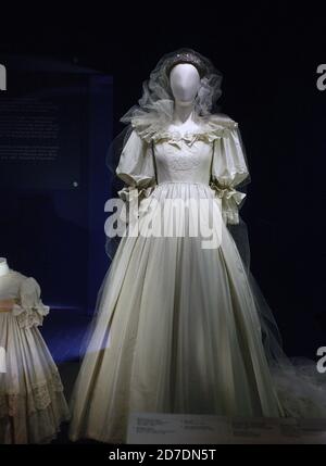 Althorp House: Diana,A Celebration exhibition : the wedding dress Stock Photo