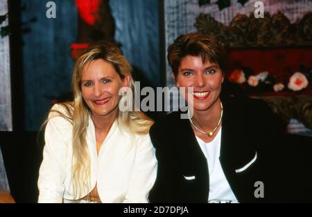 B trifft, Talkshow mit Bettina Böttinger und Gästen, Deutschland 1993 - 2004, Talkgast: Schriftstellerin und Journalistin Gaby Hauptmann Stock Photo