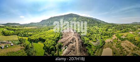 Mother Elephant Stone in Chu Yang Sin mountain range, Dak Lak province, Vietnam. Giant rock shaped like an elephant, so people here call: 'mother elep Stock Photo