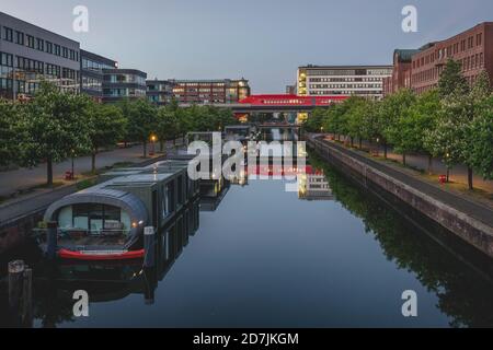 Germany, Hamburg, Hammerbrook, Canal with S-Bahn station in distance