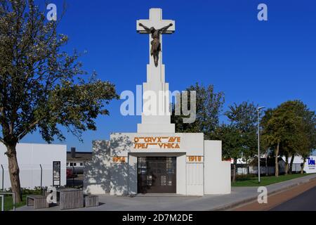 The Calvarieberg Gedenkkapel (Calvary Mountain Commemorative Chapel) in honor of the soldiers that died during World War I in Diksmuide, Belgium Stock Photo