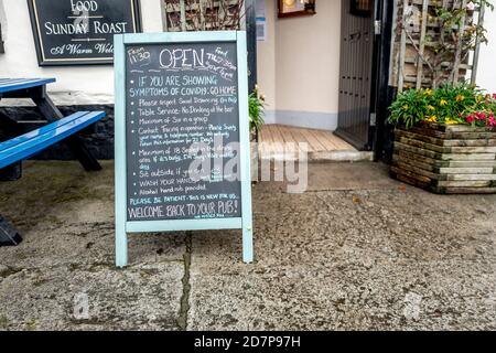 The Bull And Dragon pub in Meeth, Devon Stock Photo