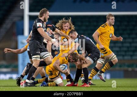 Twickenham, London, UK. 24th Oct, 2020. Gallagher Premiership Rugby Final, Exeter Chiefs versus Wasps; Thomas Young of Wasps is tackled Credit: Action Plus Sports/Alamy Live News Stock Photo
