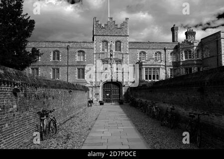 View of the entrance to Jesus college, Jesus Lane, Cambridge City, Cambridgeshire, England, UK Stock Photo