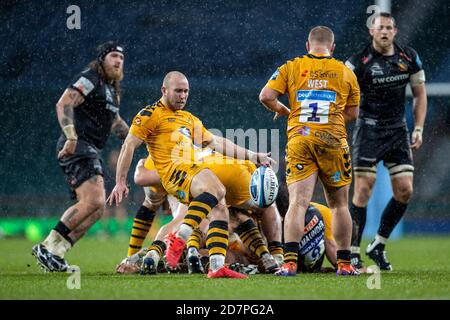 Twickenham, London, UK. 24th Oct, 2020. Gallagher Premiership Rugby Final, Exeter Chiefs versus Wasps; Dan Robson of Wasps clears the ball Credit: Action Plus Sports/Alamy Live News Stock Photo
