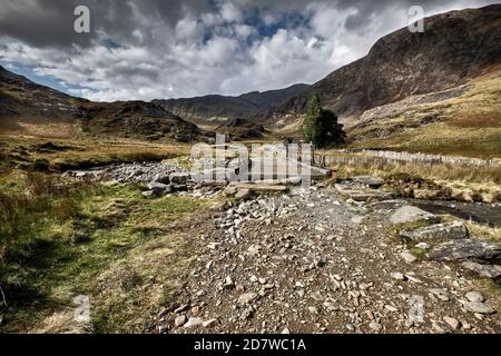 Misty mountains view in Snowdonia, North Wales, United Kingdom, selective  focus Stock Photo - Alamy