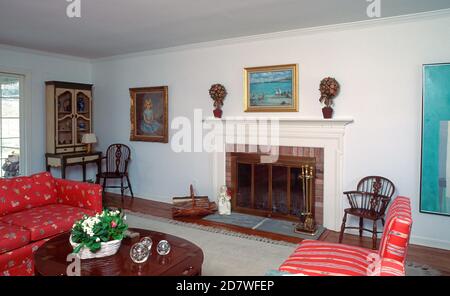 Outdated living room interior, USA  1990s Stock Photo