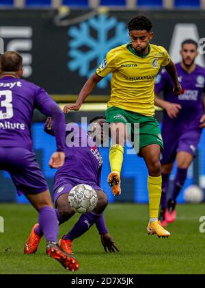 SITTARD, NETHERLANDS - OCTOBER 25: Lisandro Semedo of Fortuna Sittard during the Dutch Eredivisie match between Fortuna Sittard and FC Groningen at Fortuna Sittard Stadium on October 25, 2020 in Sittard, The Netherlands (Photo by Broer vd Boom/Orange Pictures) Stock Photo