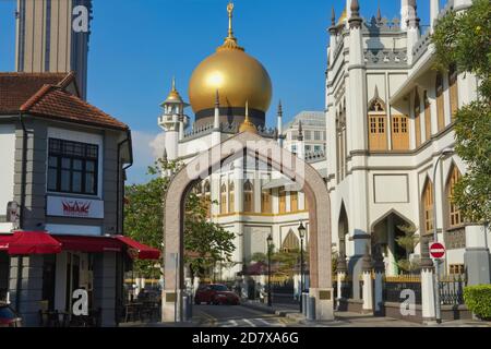 View from Kandahar St. of landmark Sultan Mosque, a heritage mosque, in Kampong Glam area, Singapore, traditionally a Malay / Muslim area; Singapore Stock Photo