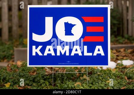 A 2020 Minnesota United States Presidential campaign yard sign for democrats Joe Biden and Kamala Harris Stock Photo