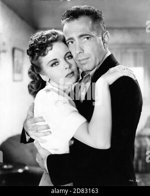 IDA LUPINO and HUMPHREY BOGART in HIGH SIERRA 1941 director RAOUL WALSH screenplay JOHN HUSTON and W.R.BURNETT novel W.R.BURNETT Warner Bros. Stock Photo