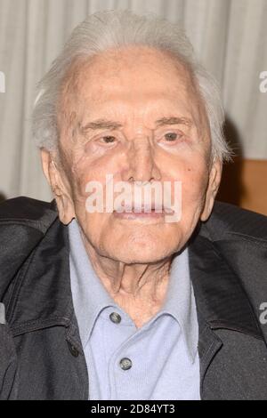 LOS ANGELES - MAY 4:  Kirk Douglas at the 25th Anniversary of the Anne Douglas Center at the LA Mission on May 4, 2017 in Los Angeles, CA Stock Photo
