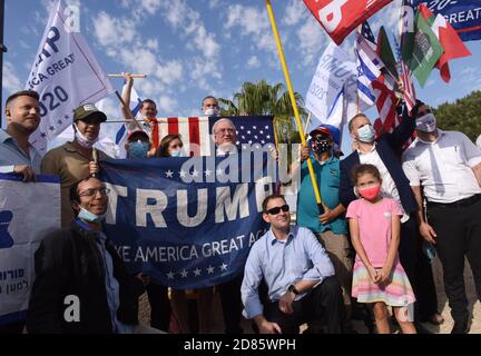 Jerusalem, Israel. 27th Oct, 2020. Israeli supporters of U.S. President Donald Trump holds a banner during a Trump campaign rally in Jerusalem, on Tuesday, October 27, 2020. Photo by Debbie Hill/UPI Credit: UPI/Alamy Live News Stock Photo