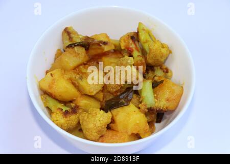Aloo Gobi ki subji, Potato cauliflower dry fry, Indian food Stock Photo