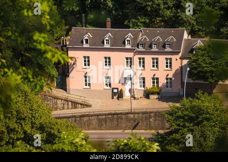 Luxembourg, Luxembourg City, View of Italian restaurant Il Fragolino on Montee de la Petrusse Stock Photo