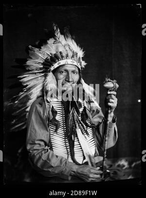 Native American portrait, Red Horn Bull, a Sioux Indian from Buffalo Bill's Wild West Show Stock Photo