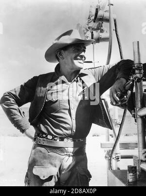 CLARK GABLE on set location candid during filming of THE MISFITS 1961 director JOHN HUSTON screenplay ARTHUR MILLER Seven Arts Productions / United Artists Stock Photo