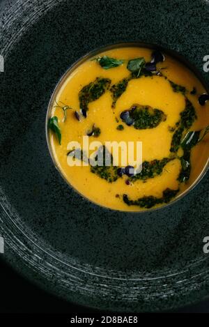 Cream of zucchini and coriander soup Stock Photo - Alamy