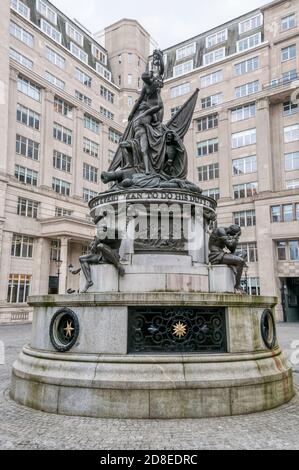 The Grade II* listed Nelson Monument by Matthew Cotes Wyatt at Exchange Flags, Liverpool. Stock Photo