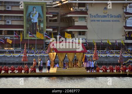 Thailand King Rama10 and Queen Suthida embarked on the Royal Barge Suphannahong, part of the Royal Barge Procession for the coronation ceremony. Stock Photo