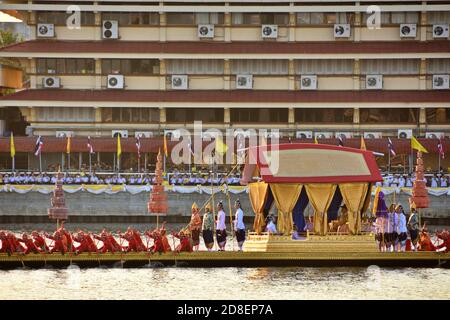 Thailand King Rama10 and Queen Suthida embarked on the Royal Barge Suphannahong, part of the Royal Barge Procession for the coronation ceremony. Stock Photo